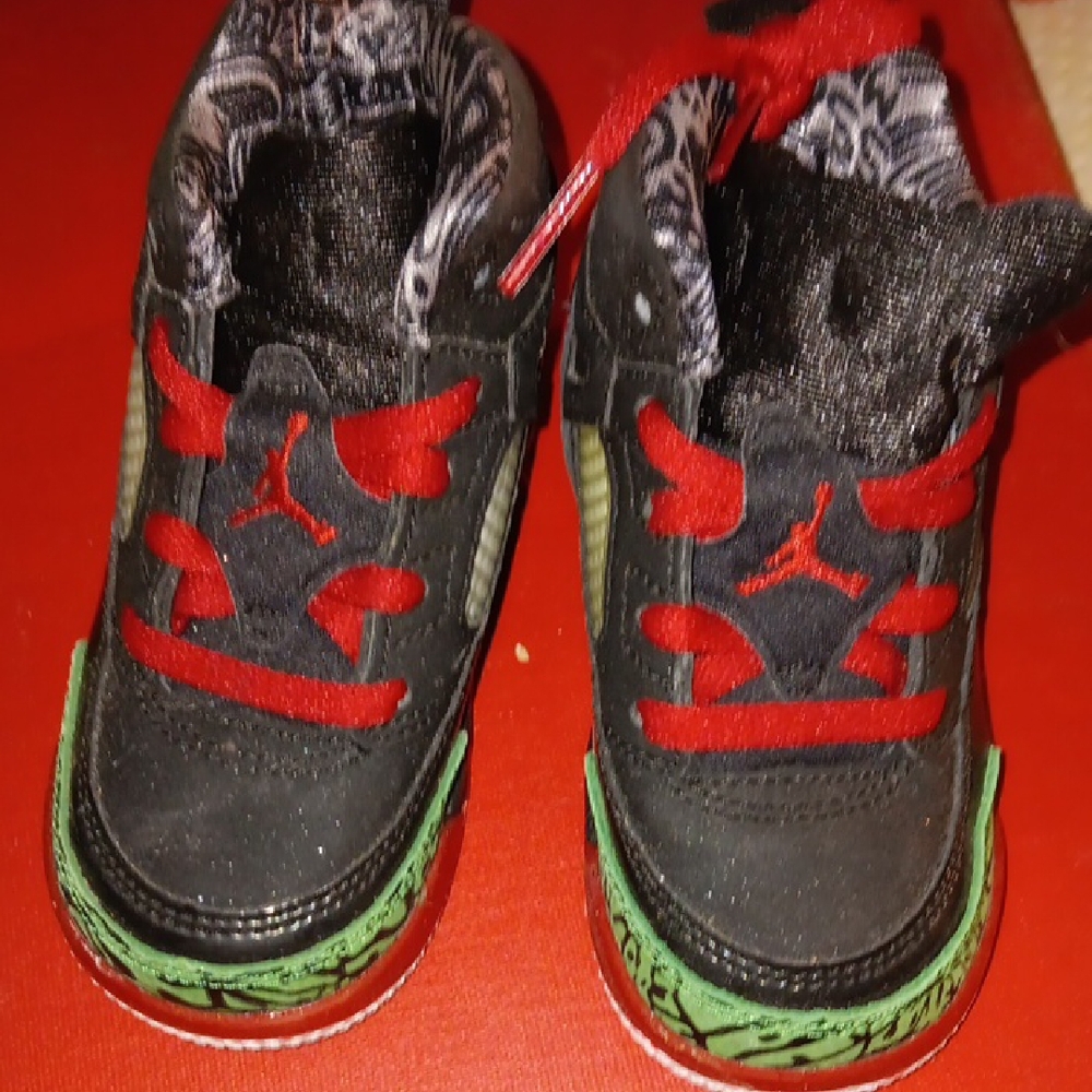 Air Jordan  Spizzle 40 Acres Toddler Baby 7C 7 Black  Red & Green Sneakers NEW